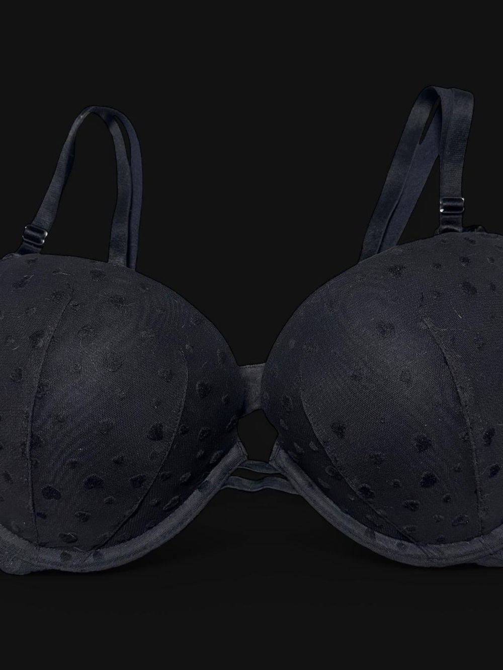 Victoria’s Secret Black Heart Push-up Bra 36D